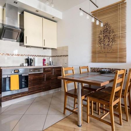 ורשה Platinum Tower - City Center - Golden Apartments מראה חיצוני תמונה