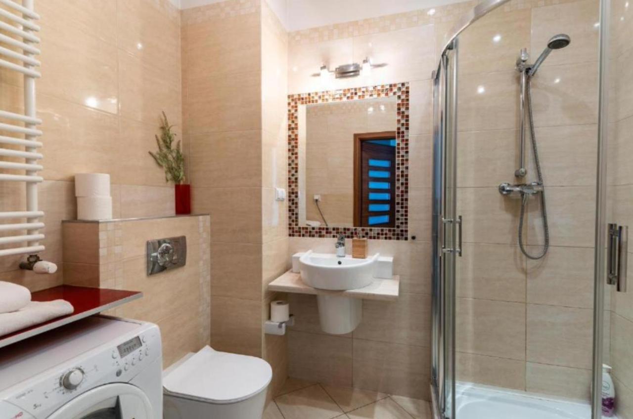 ורשה Platinum Tower - City Center - Golden Apartments מראה חיצוני תמונה